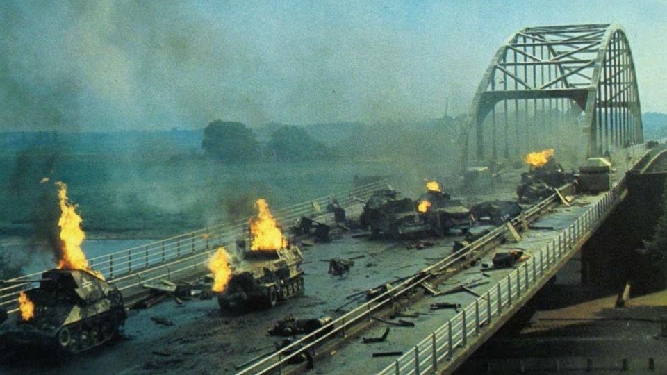 A BRIDGE TOO FAR (1977)